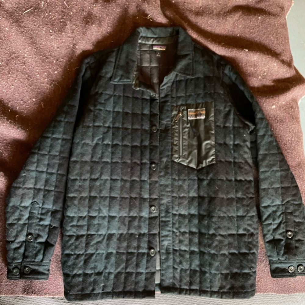 Patagonia Men's Recycled Down Shirt Jacket size Large